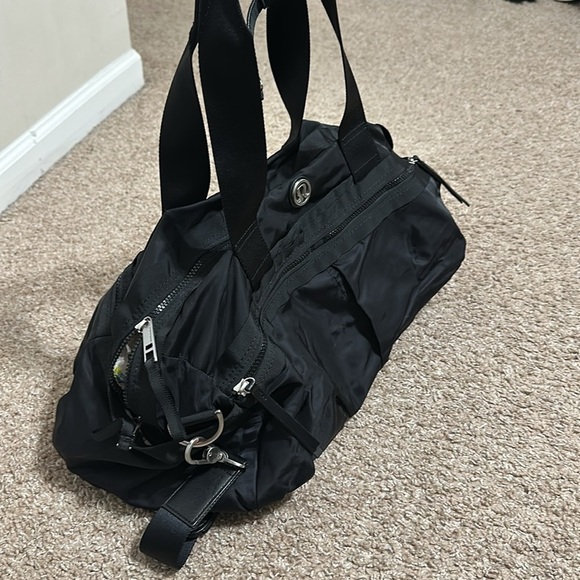 Lululemon - Picture 8 of 10